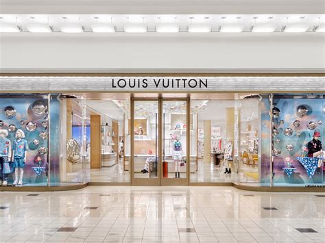 lenox mall louis vuitton